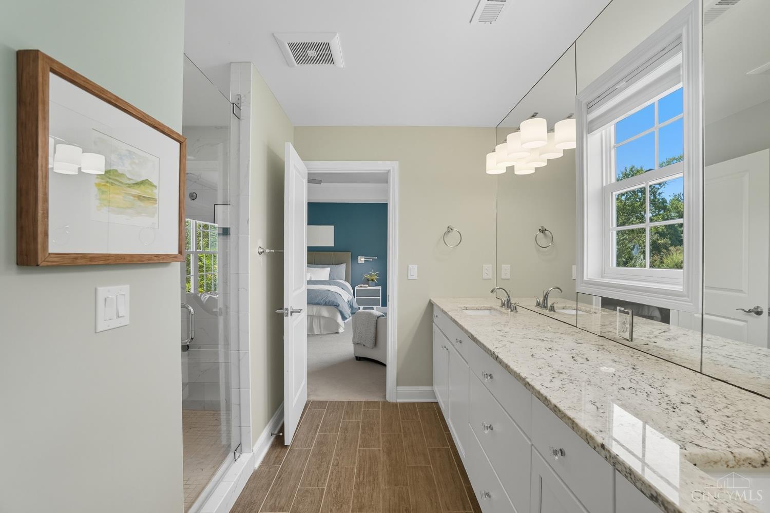 3633 Stettinius Avenue