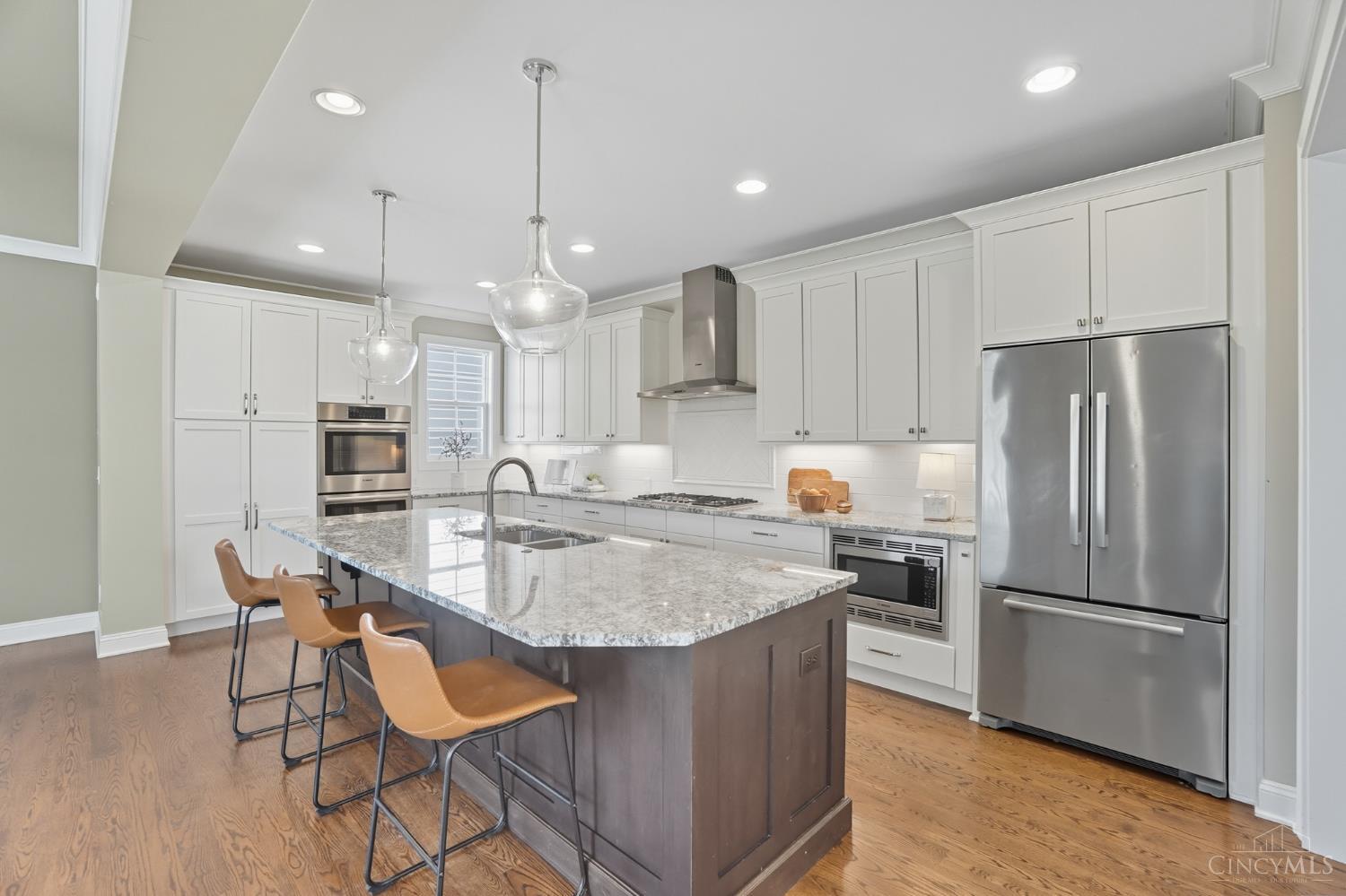 3633 Stettinius Avenue