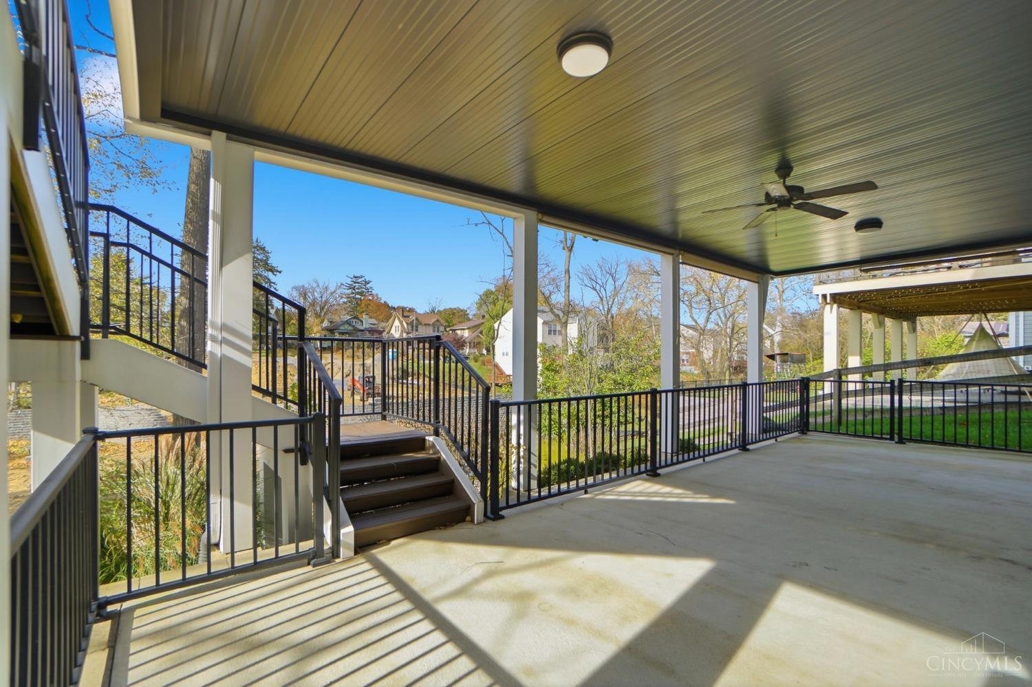 3633 Stettinius Avenue