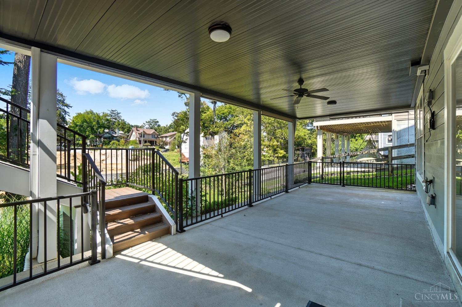 3633 Stettinius Avenue