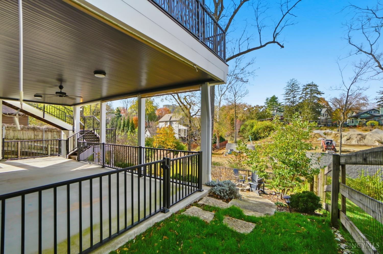 3633 Stettinius Avenue