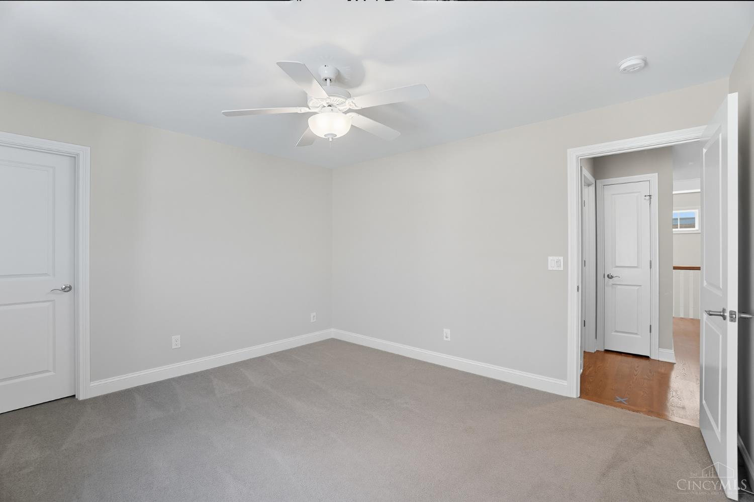 3633 Stettinius Avenue