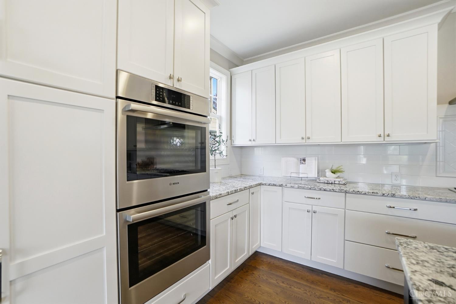 3633 Stettinius Avenue