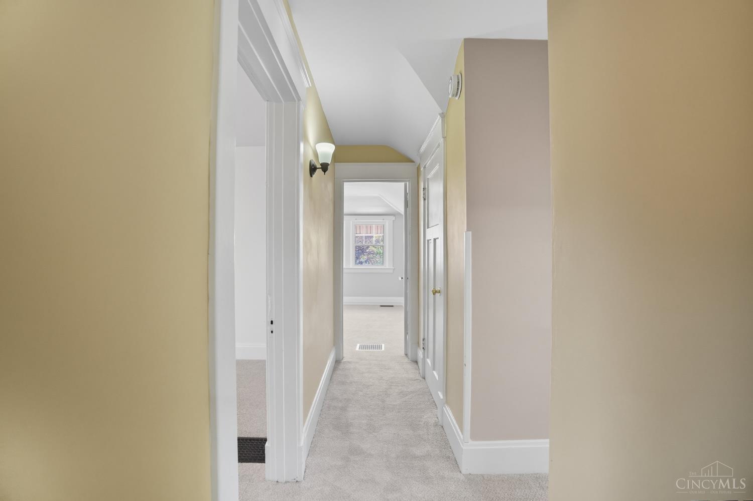 2562 Irving Place