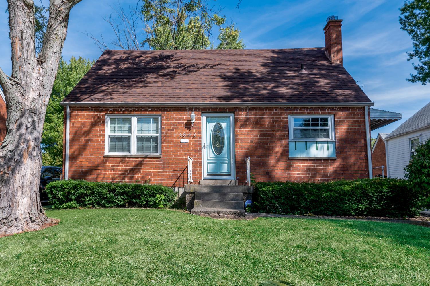 1842 Centerridge Avenue