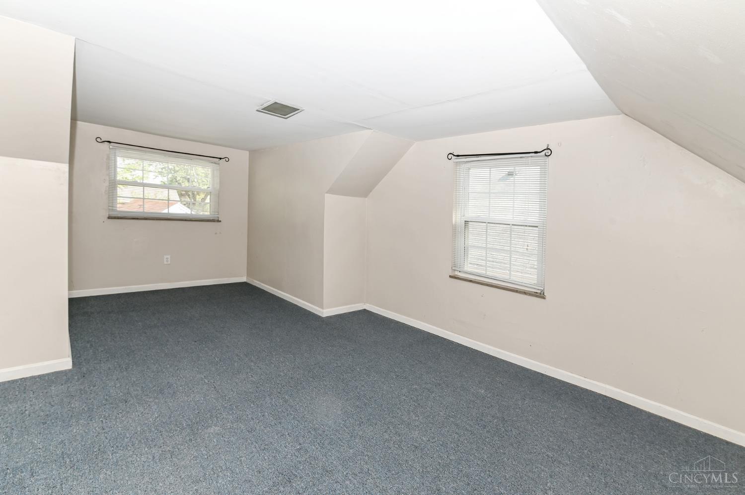 1842 Centerridge Avenue