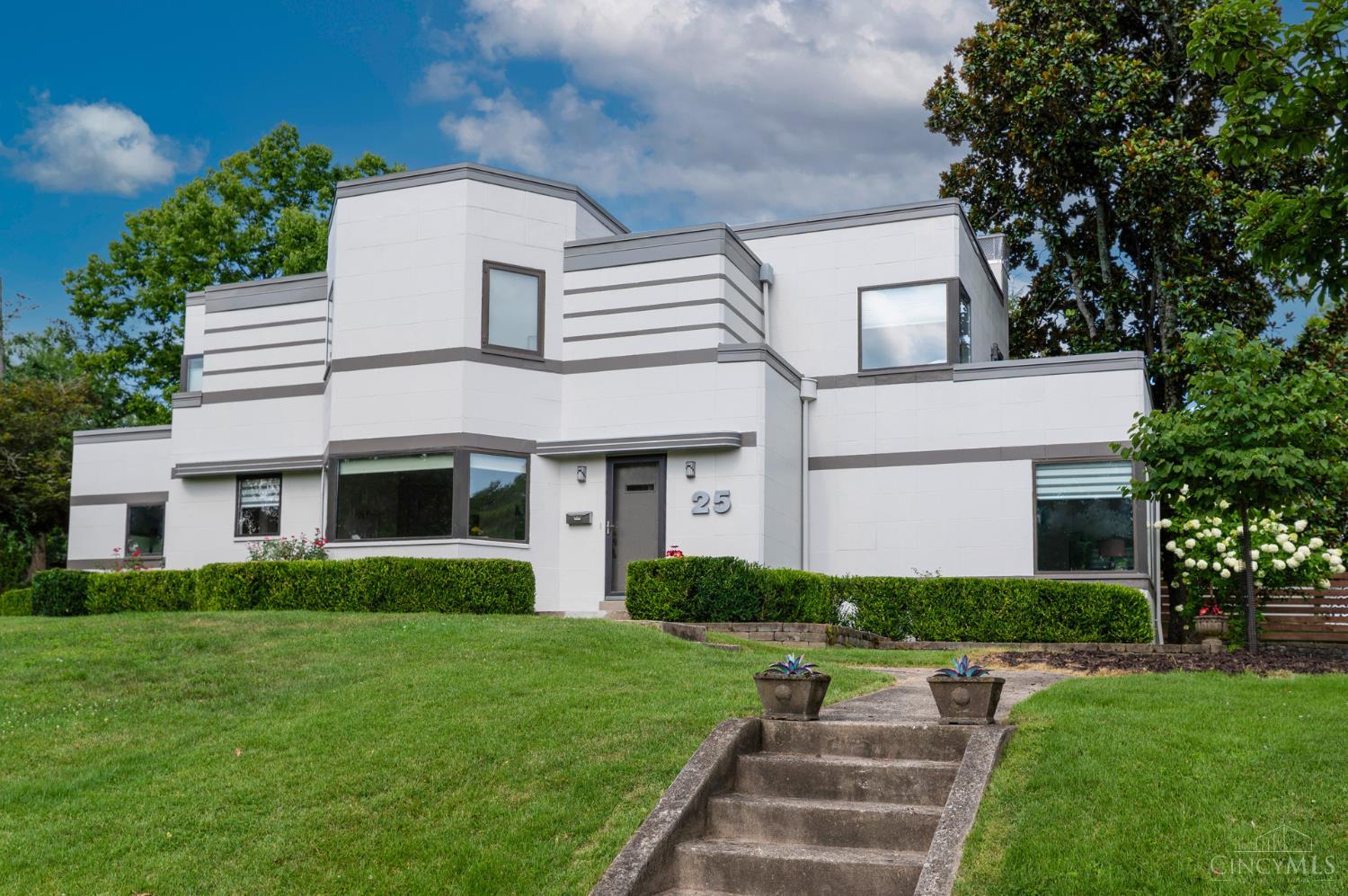 25 Observatory Hill