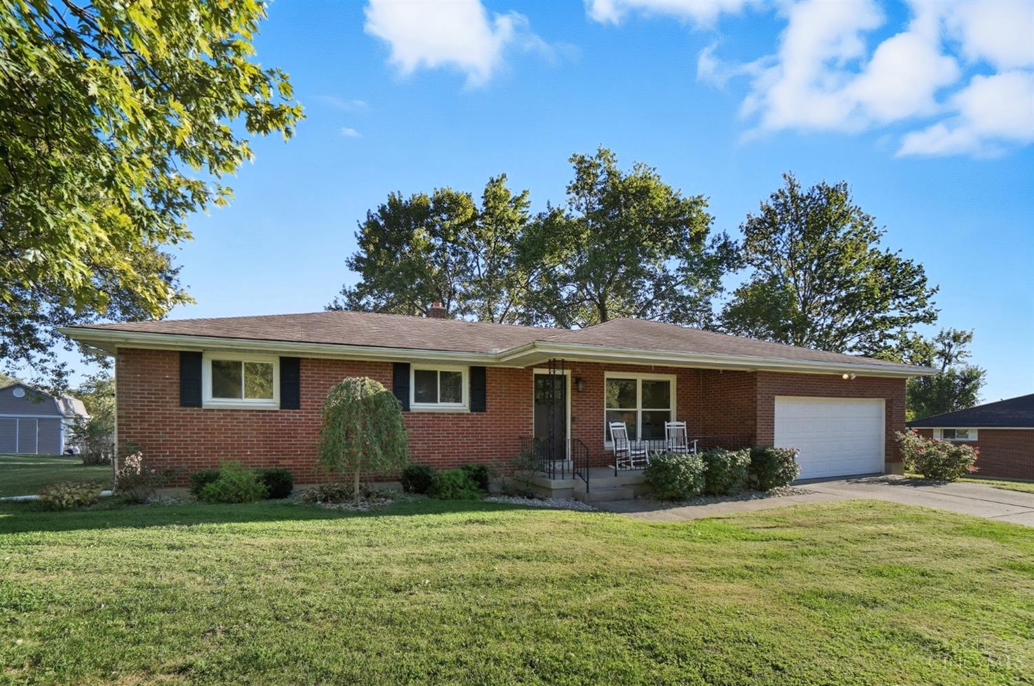 2531 W Columbus Drive