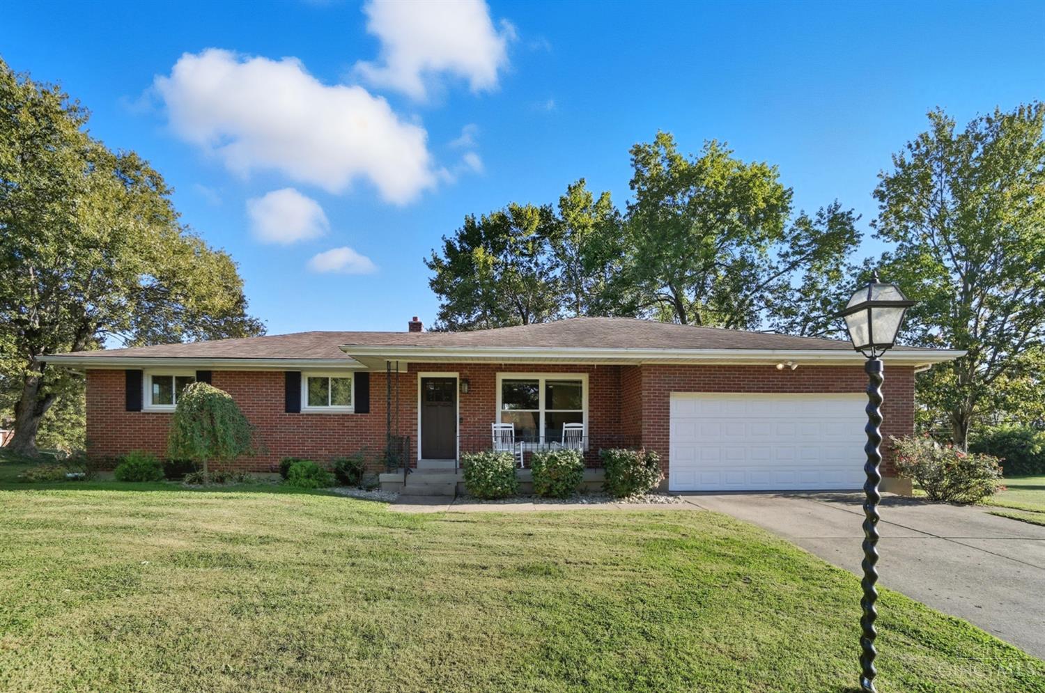 2531 W Columbus Drive