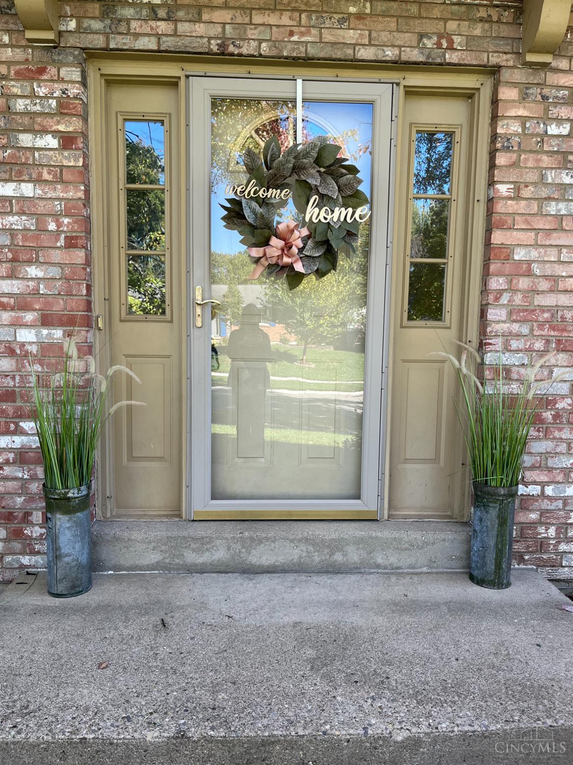 1596 Pinebluff Lane