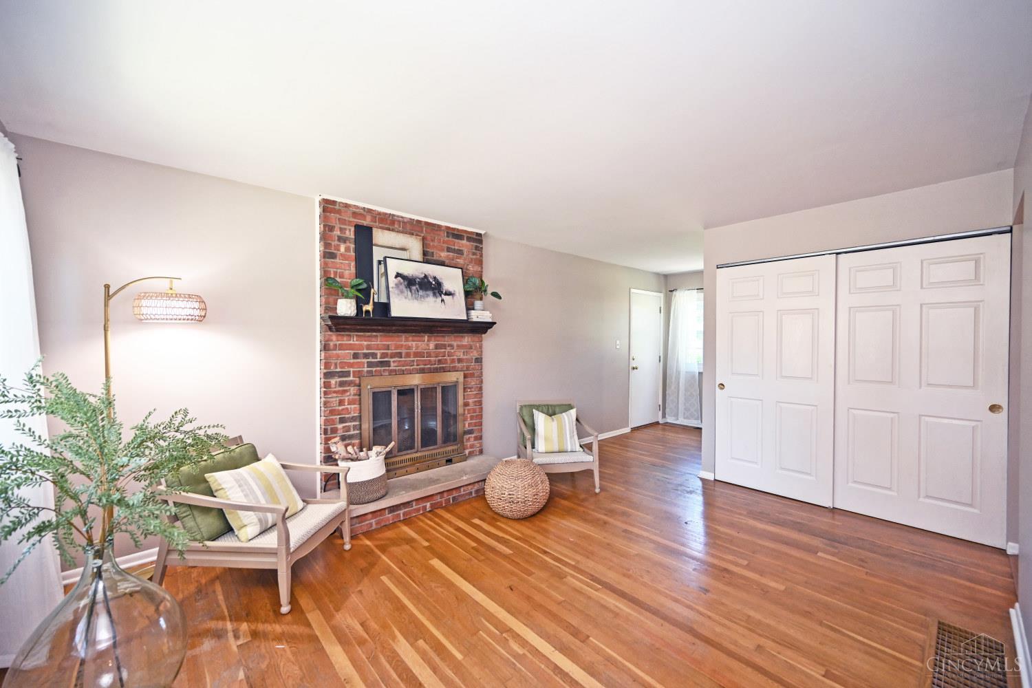 1596 Pinebluff Lane