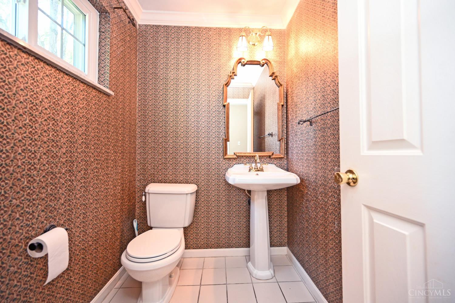 1596 Pinebluff Lane