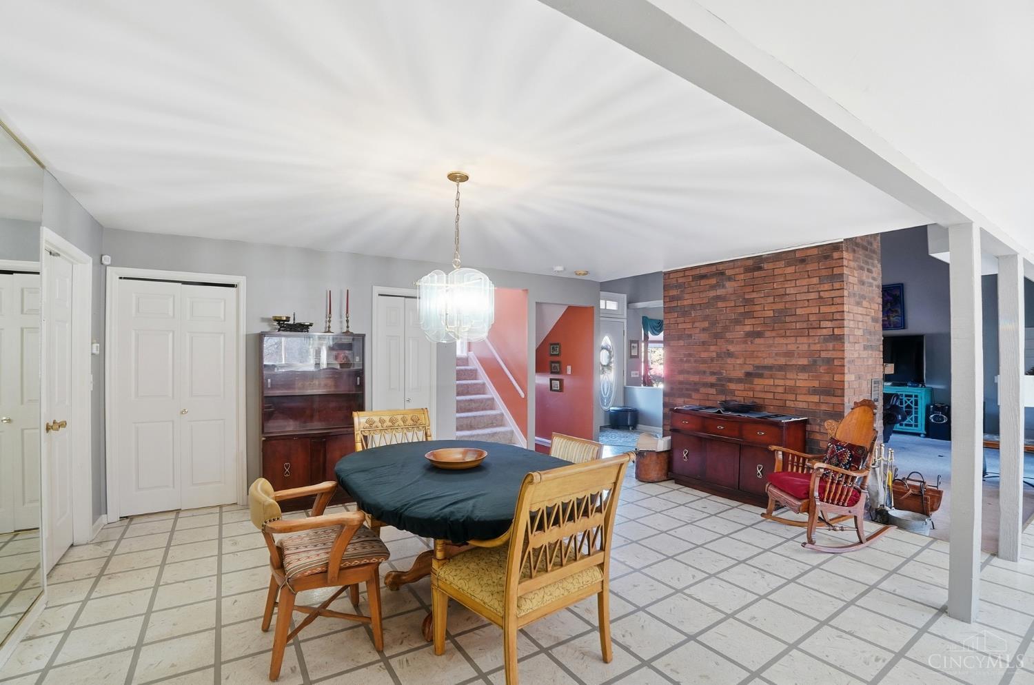 1787 Gloucester Drive