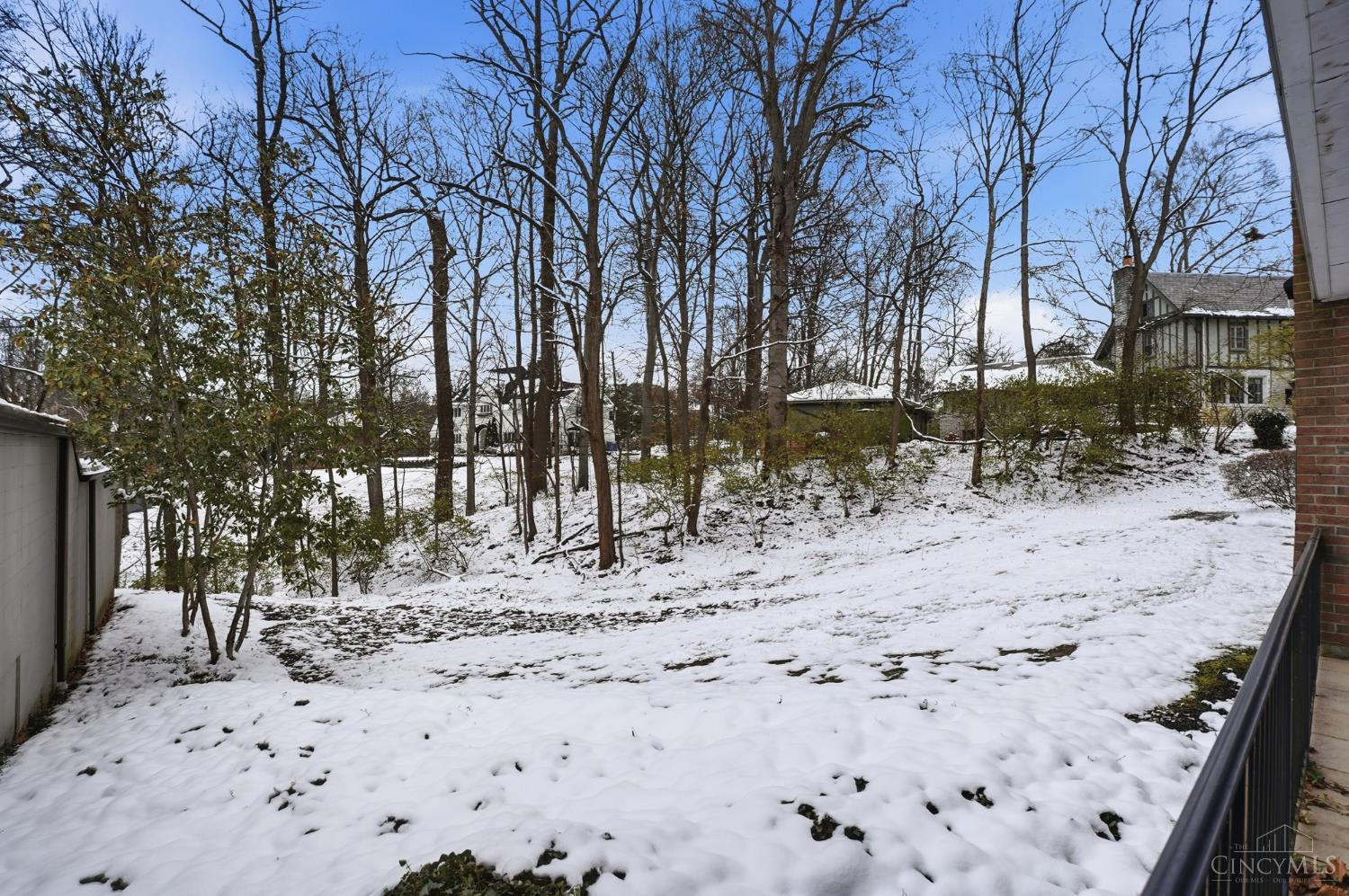 3646 Ashworth Drive 102