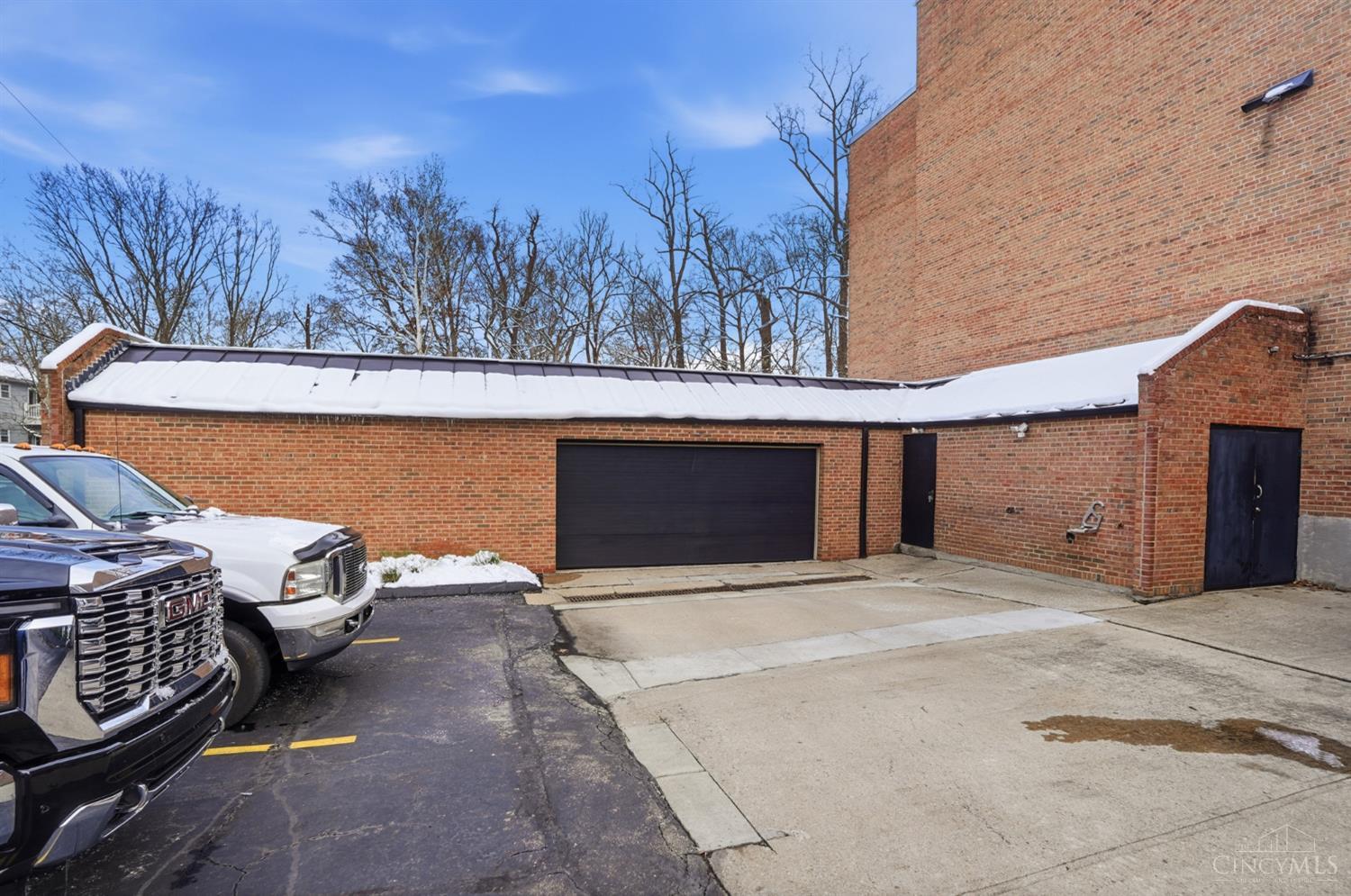 3646 Ashworth Drive 102
