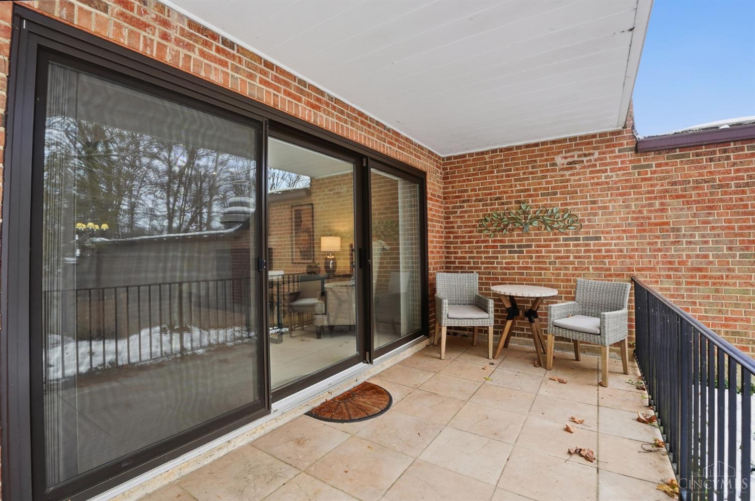 3646 Ashworth Drive 102