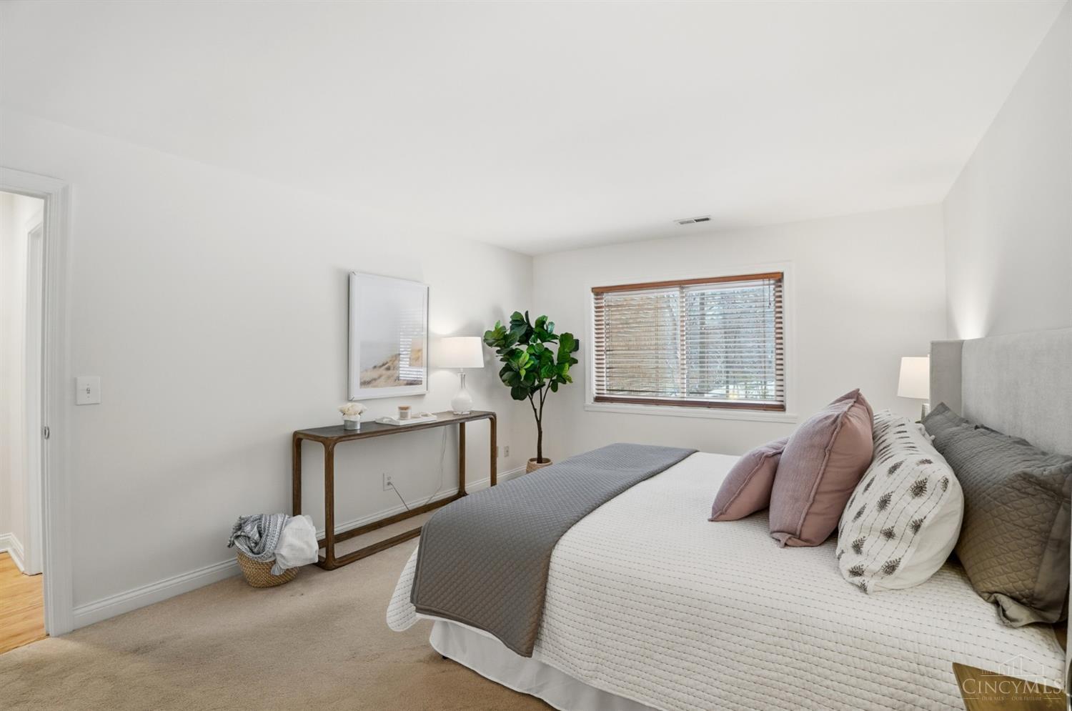 3646 Ashworth Drive 102