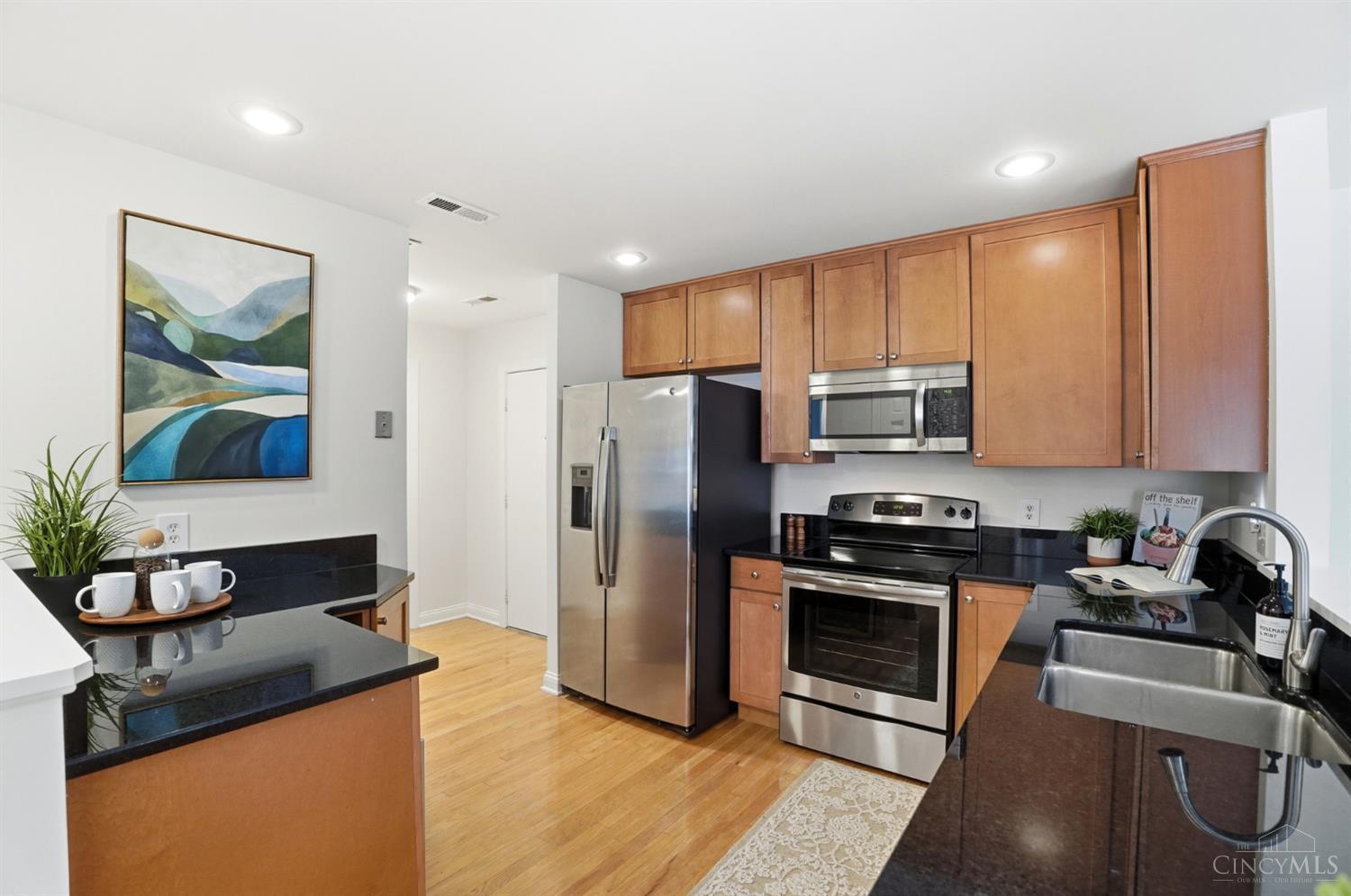 3646 Ashworth Drive 102