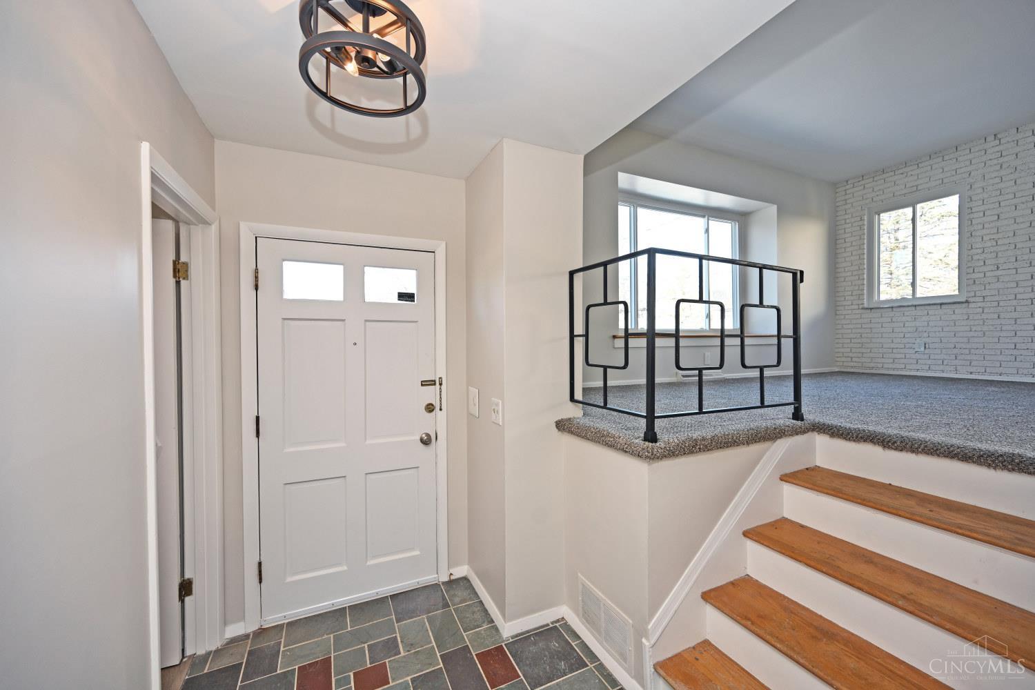 6113 Wayside Court