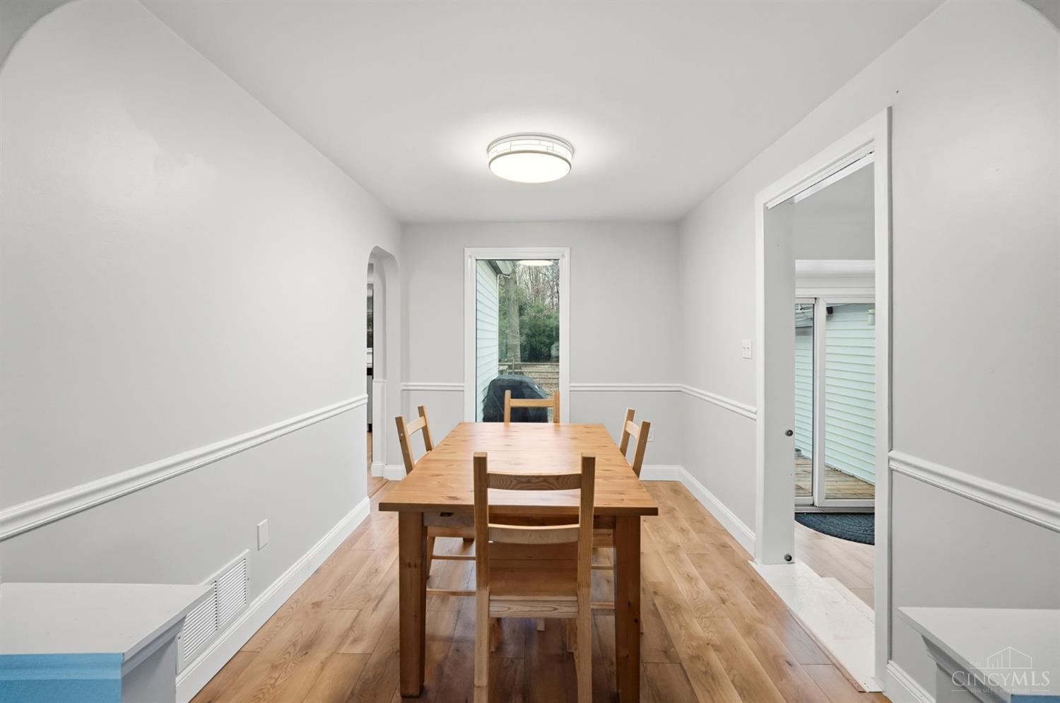 3833 Bennett Road