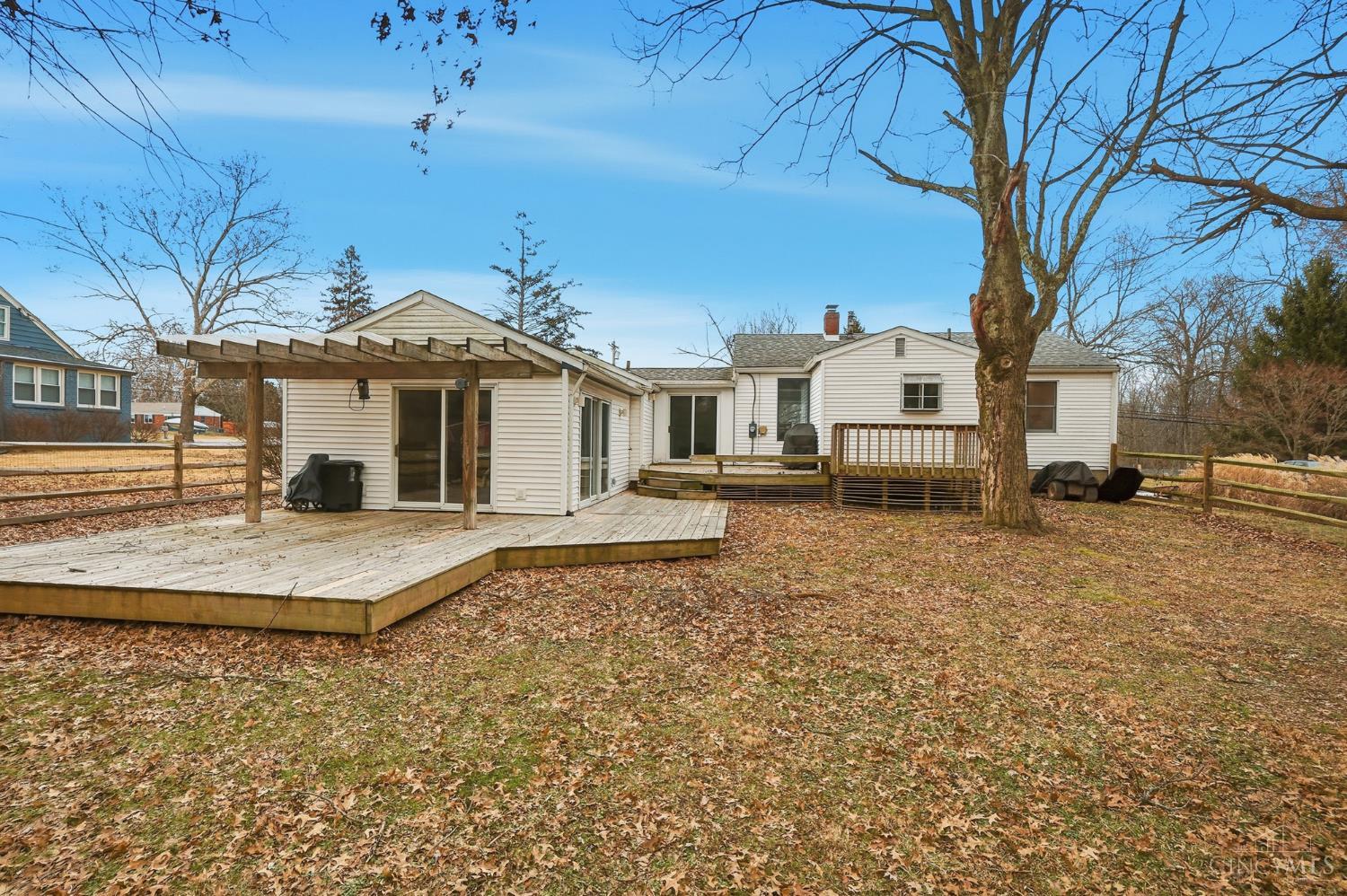 3833 Bennett Road
