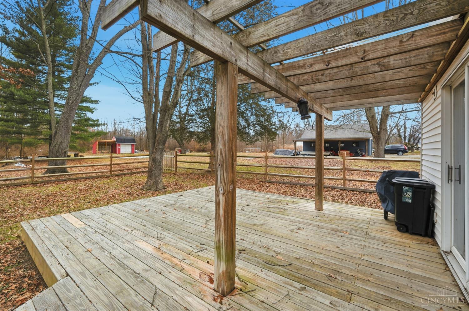3833 Bennett Road