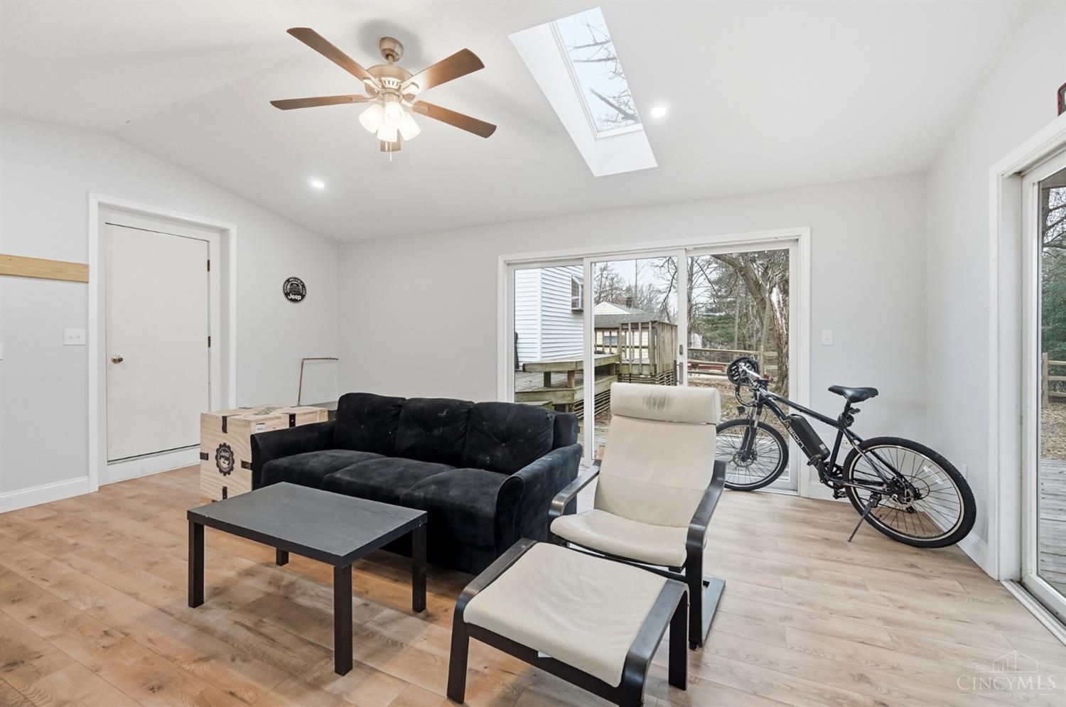 3833 Bennett Road