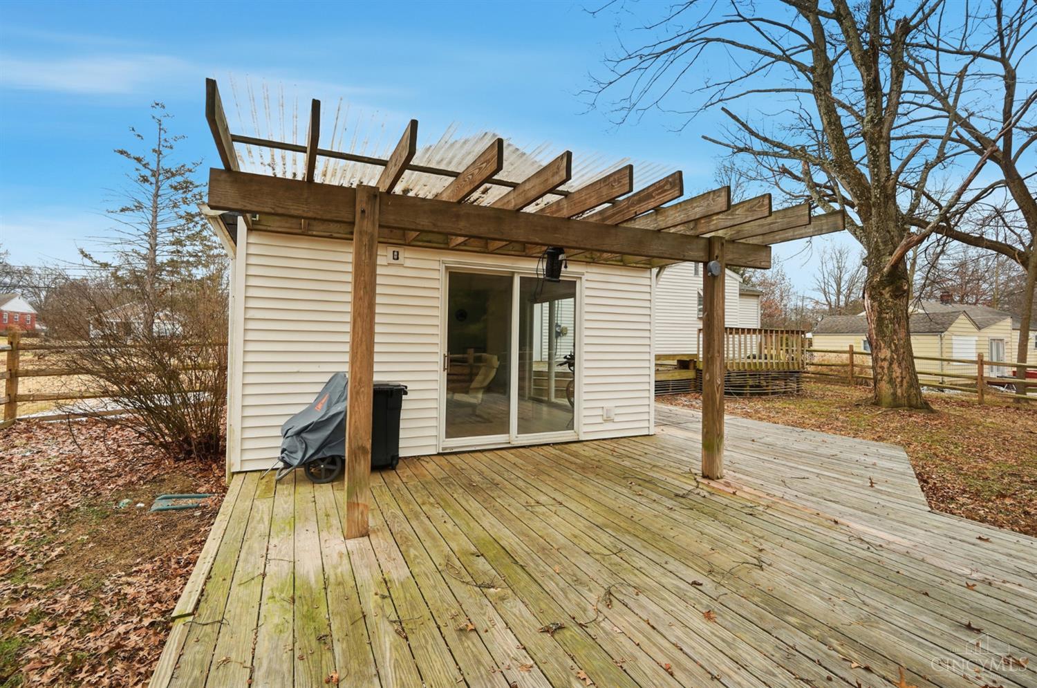 3833 Bennett Road