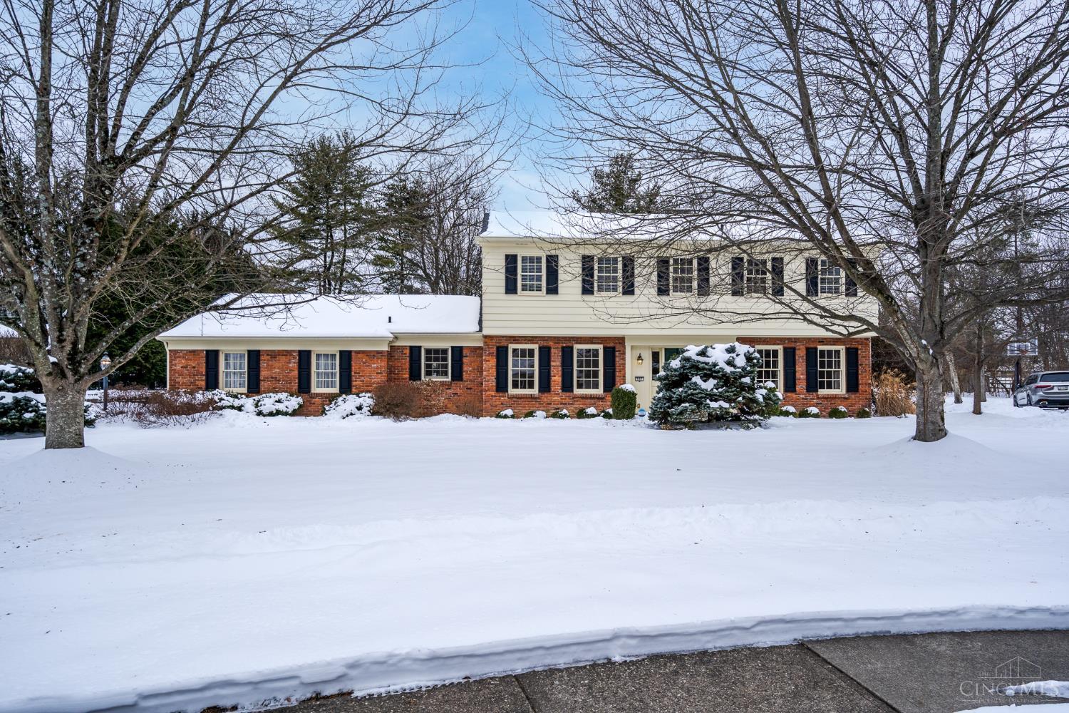 987 Chesterton Way