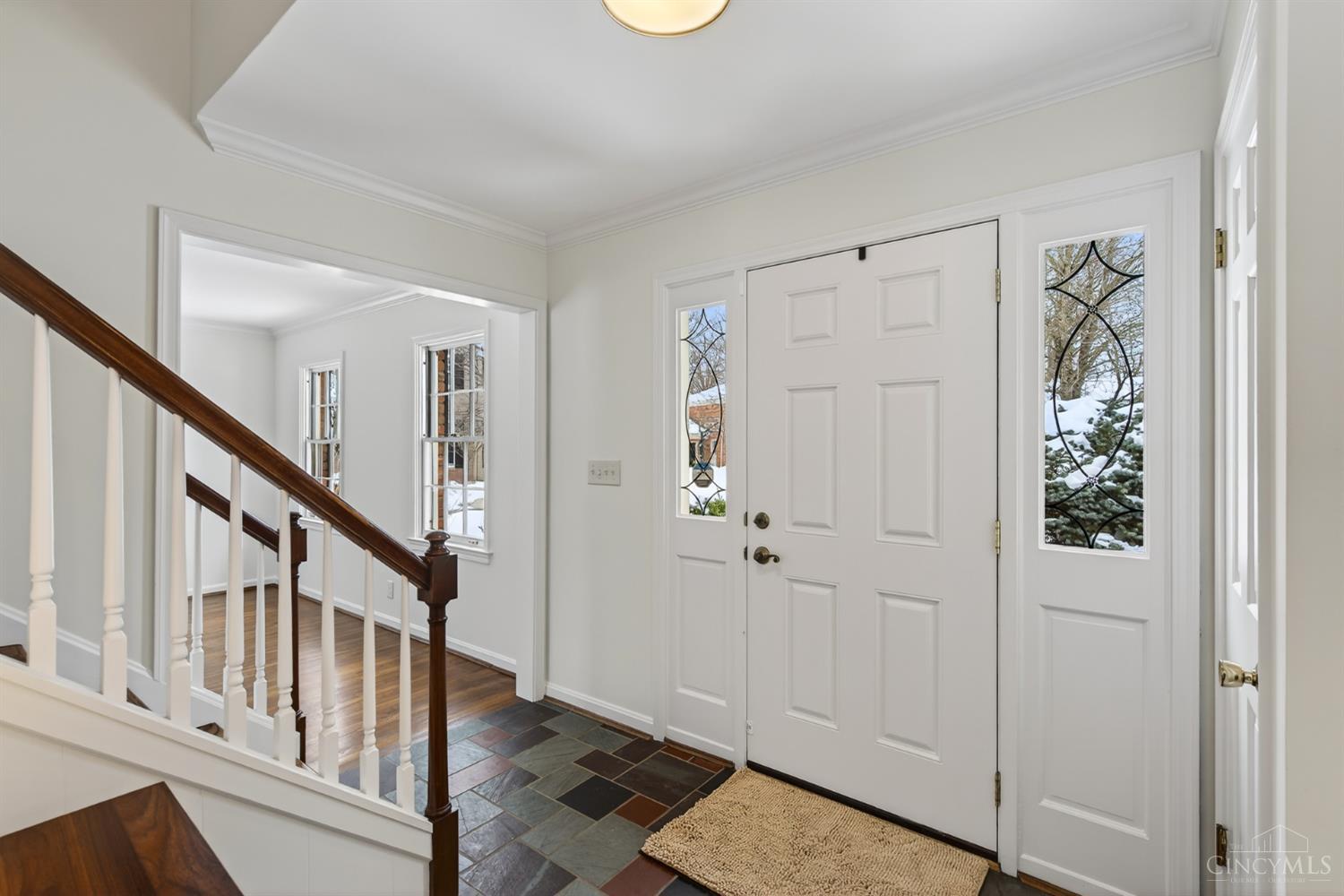 987 Chesterton Way