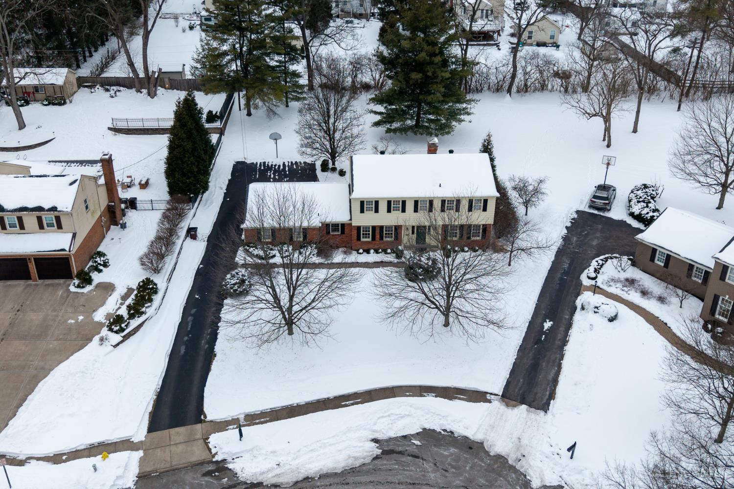 987 Chesterton Way