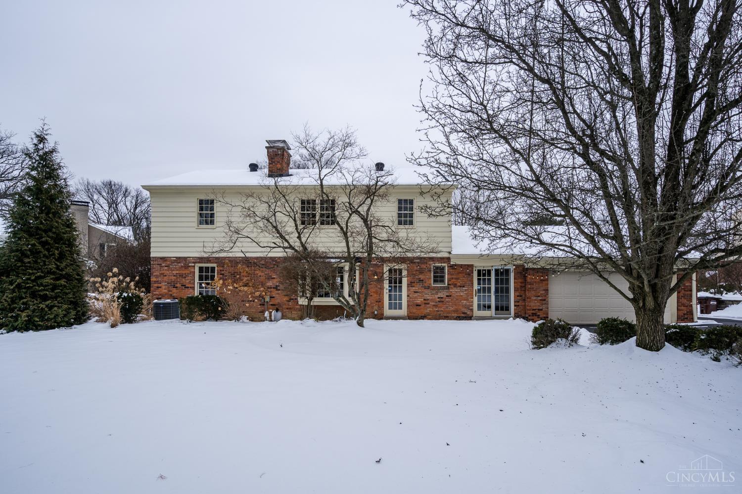 987 Chesterton Way