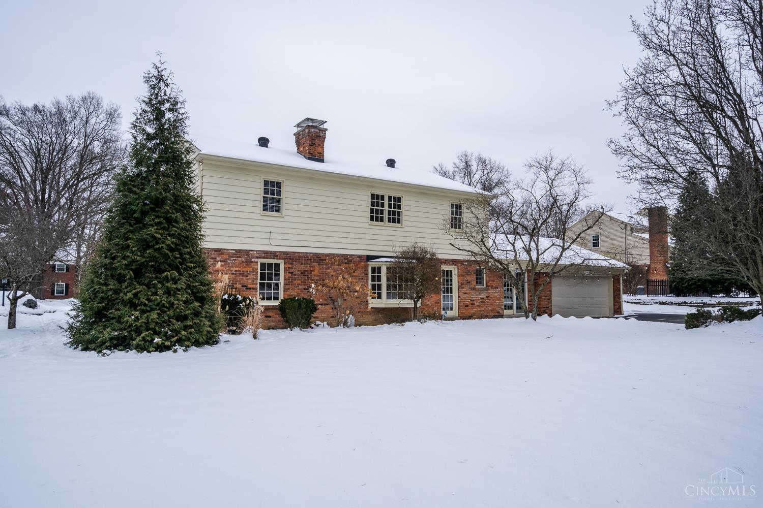 987 Chesterton Way