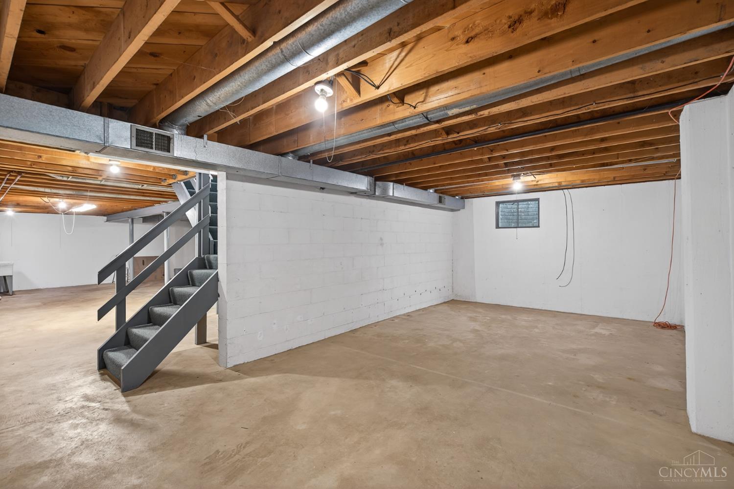 987 Chesterton Way