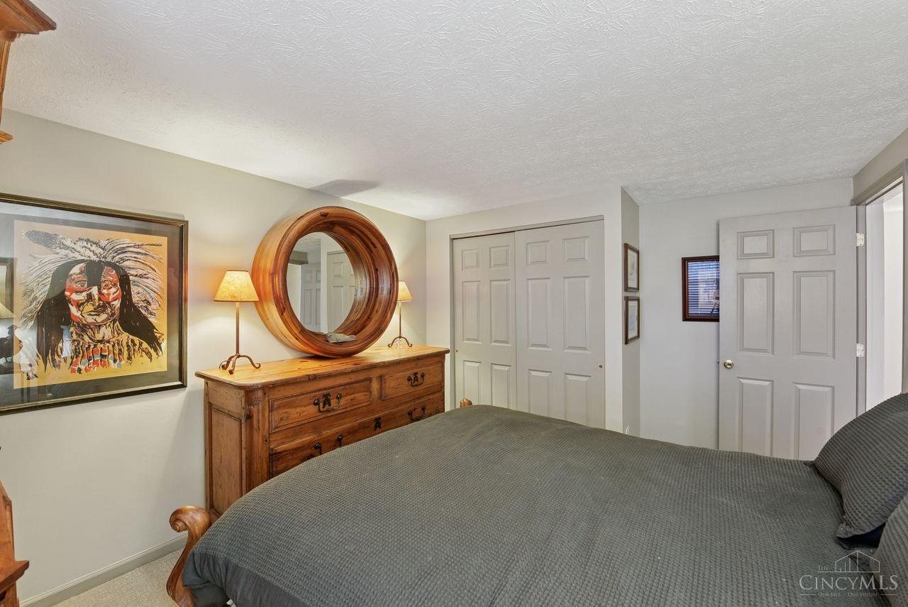 8819 Pembrooke Street