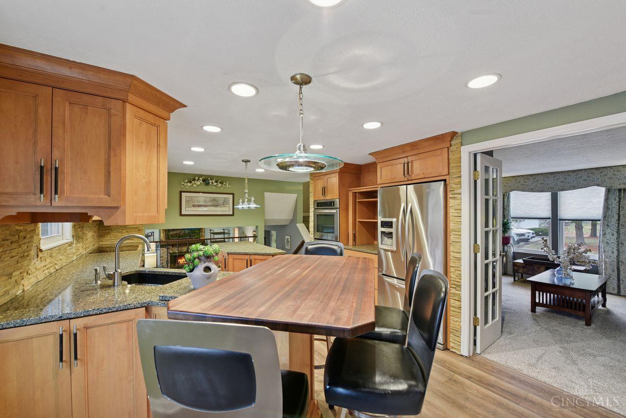 8819 Pembrooke Street