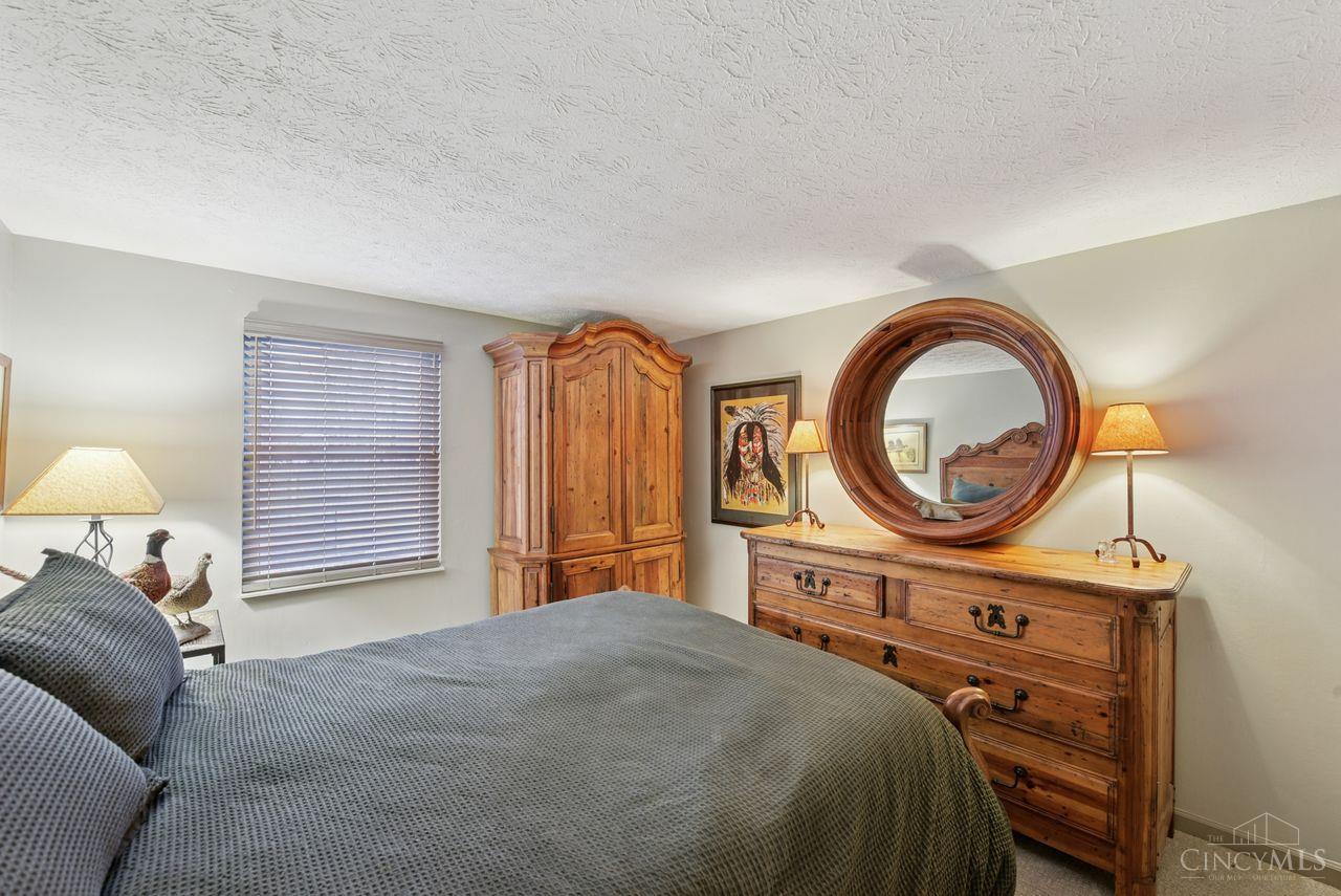 8819 Pembrooke Street