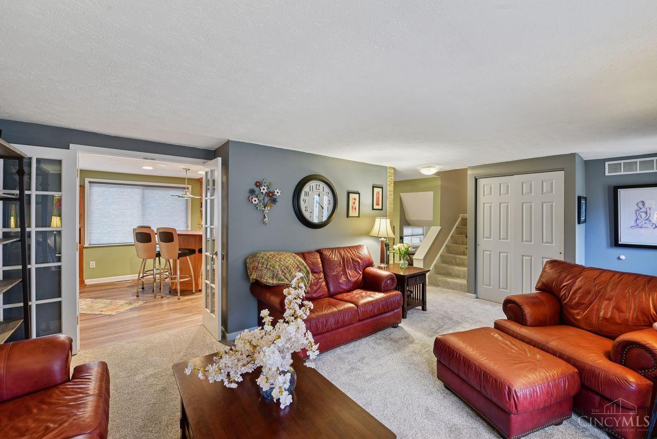 8819 Pembrooke Street