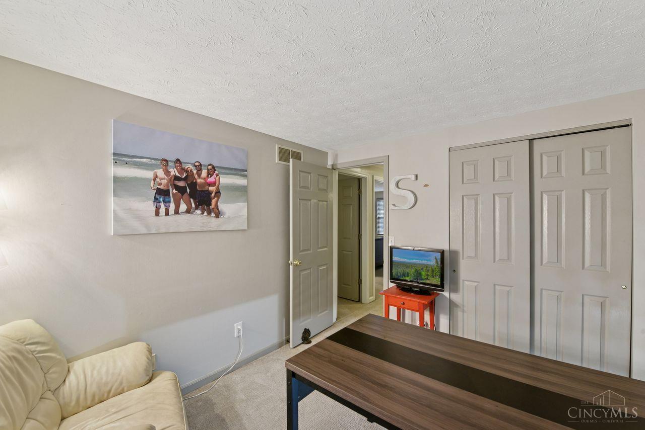 8819 Pembrooke Street