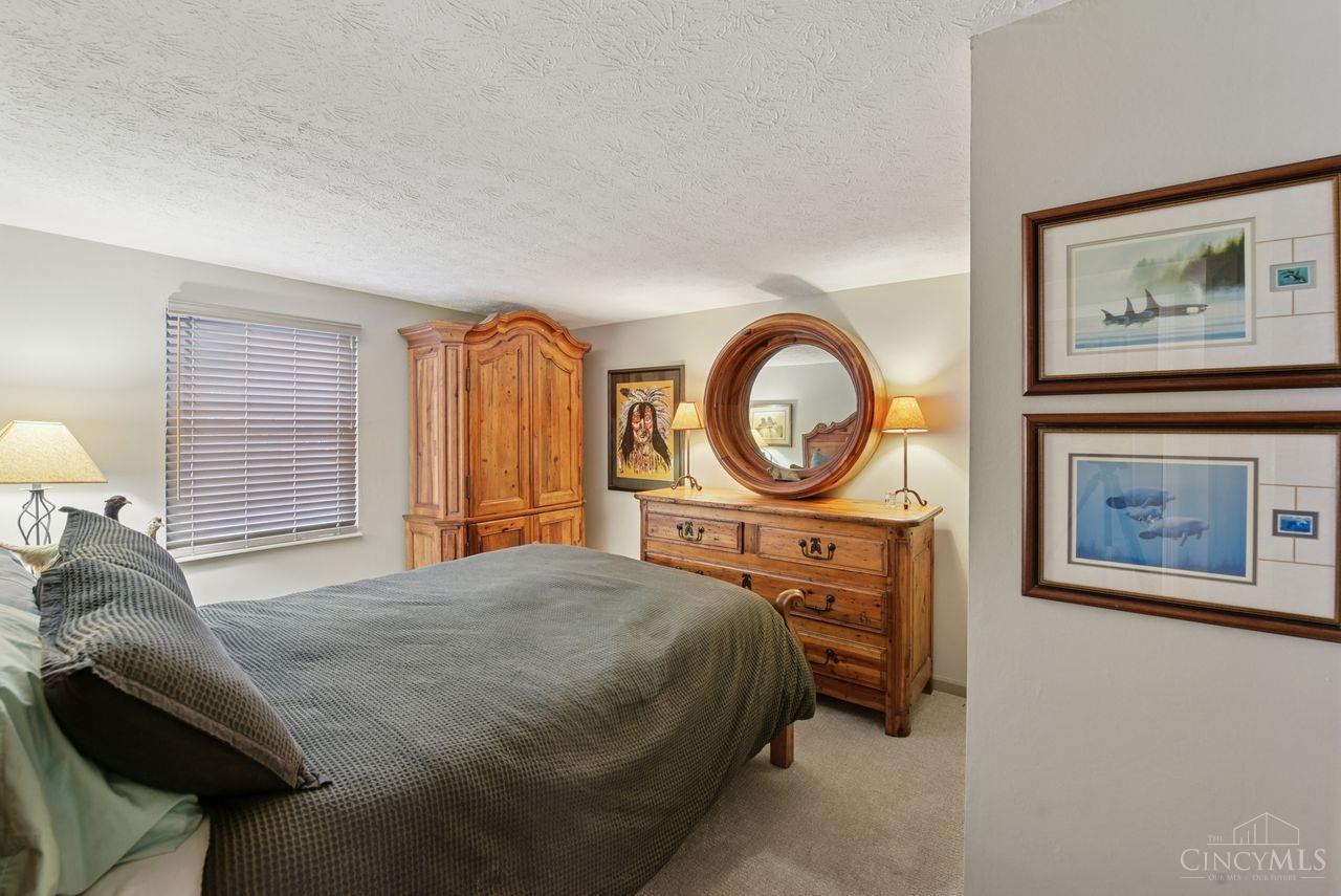 8819 Pembrooke Street