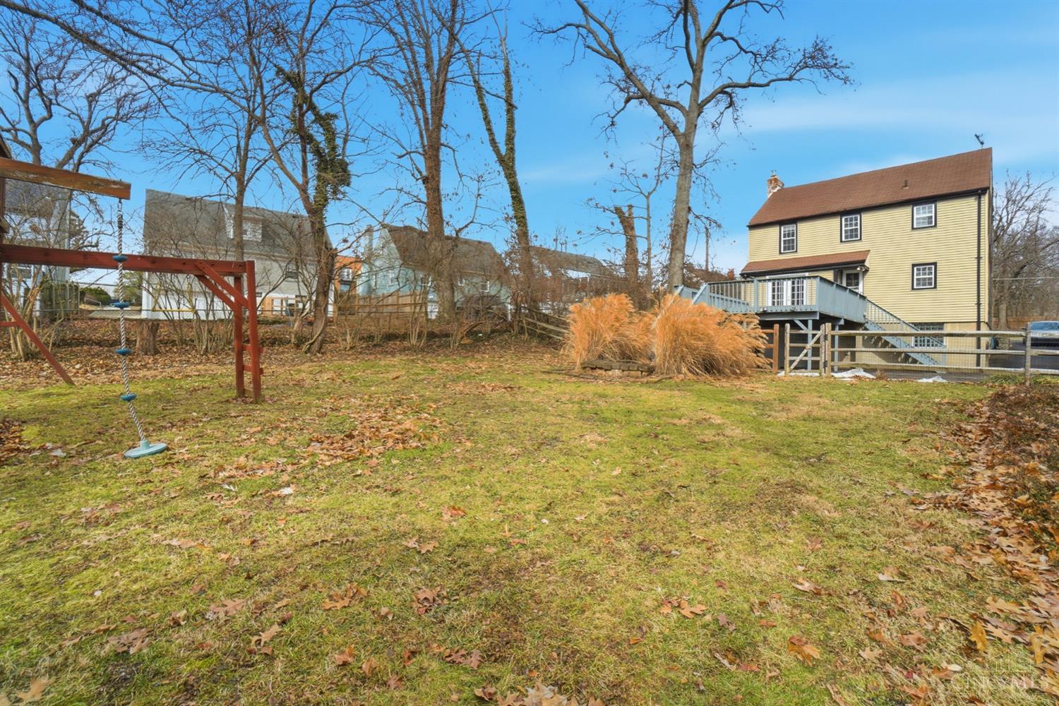 5635 Euclid Road