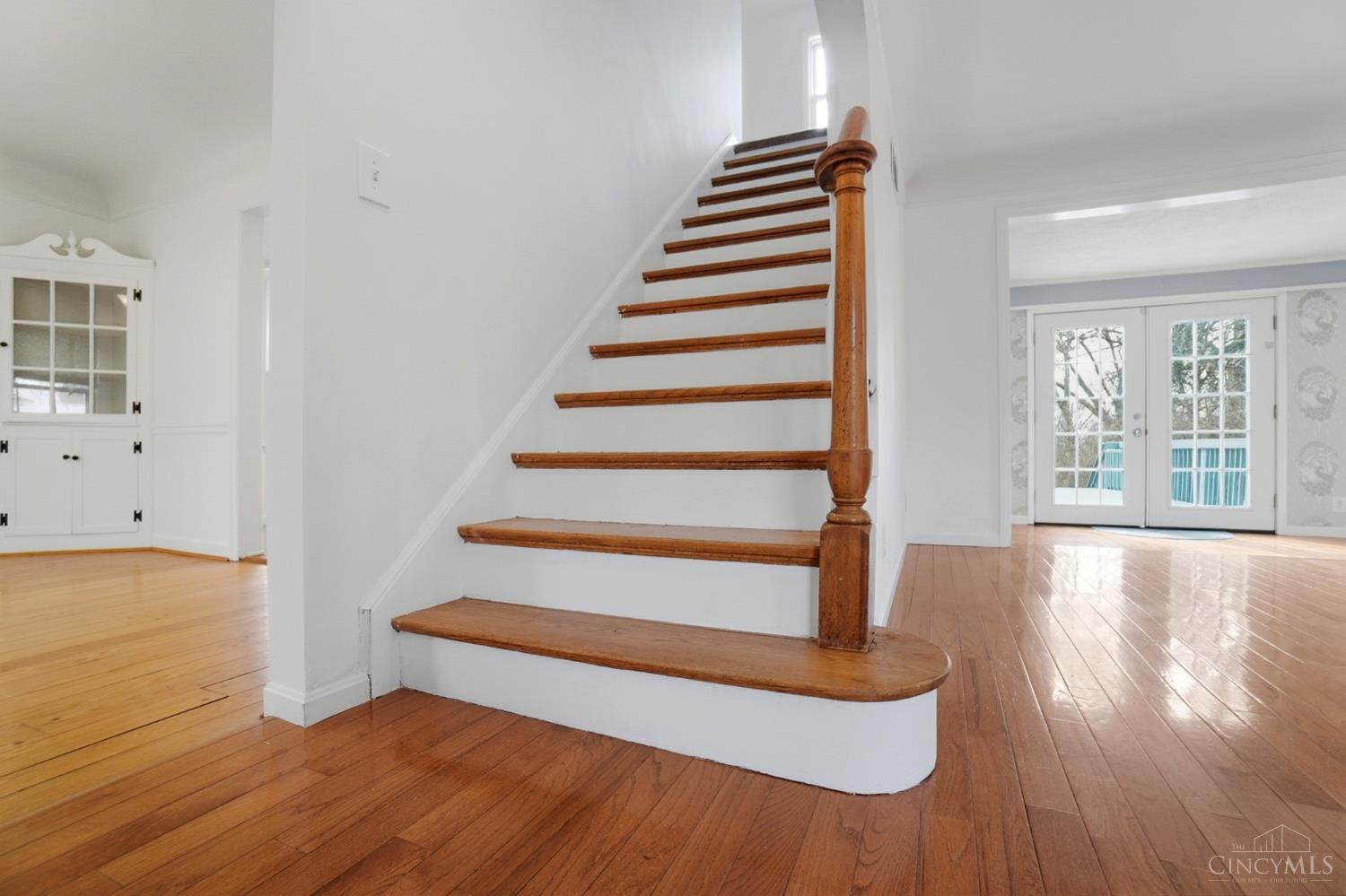 5635 Euclid Road