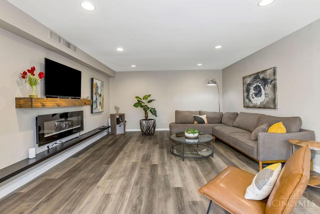 2312 Dana Avenue