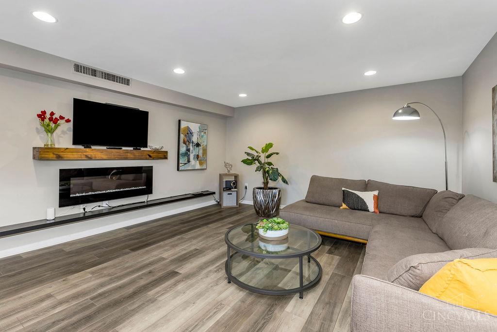 2312 Dana Avenue