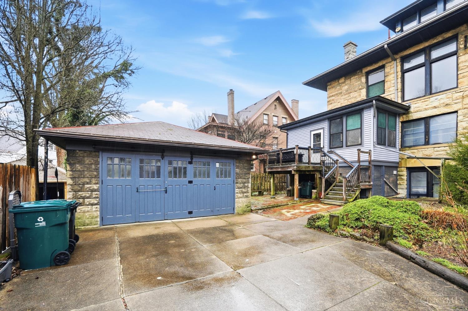 3852 Dakota Avenue