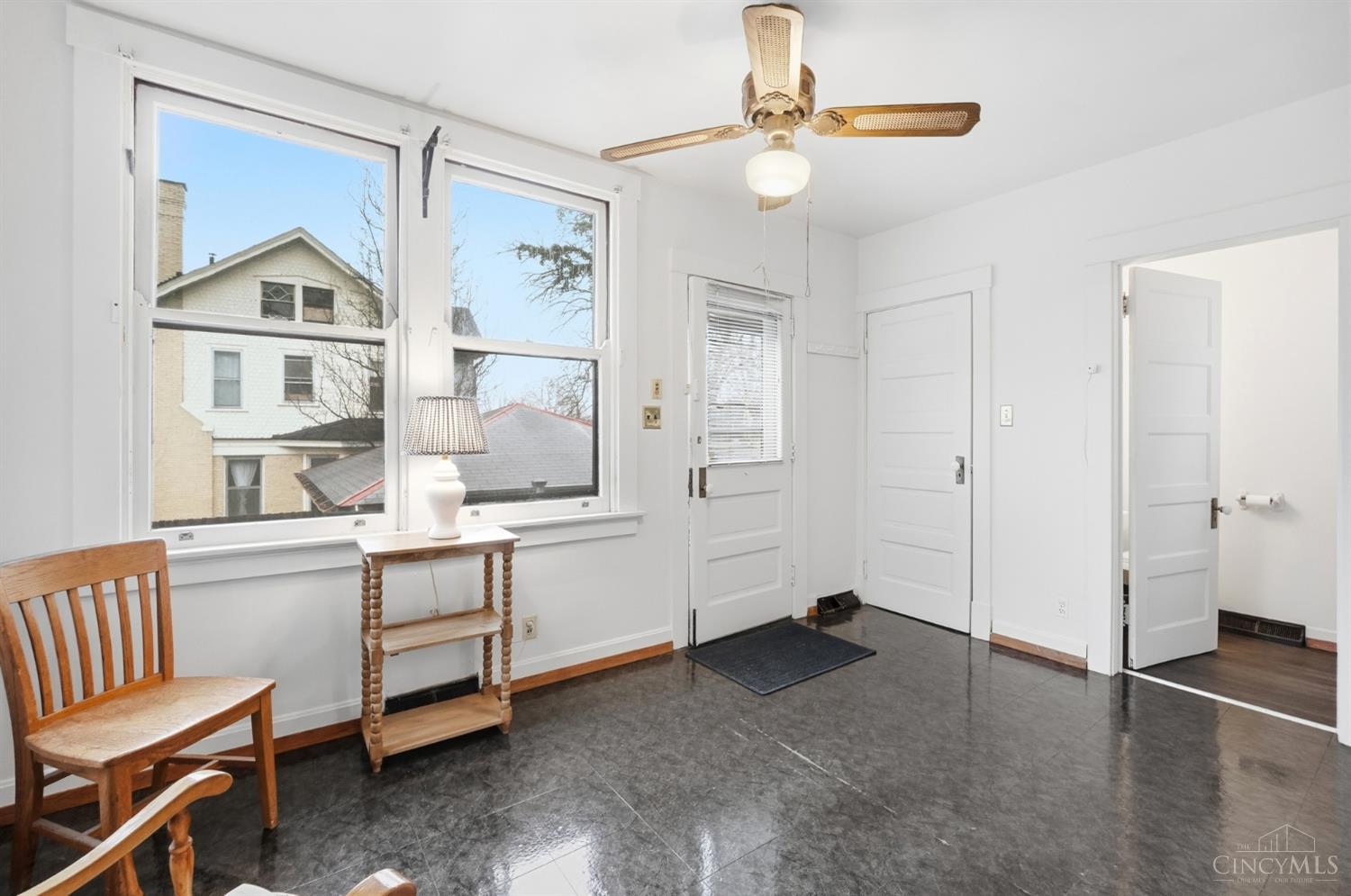 3852 Dakota Avenue
