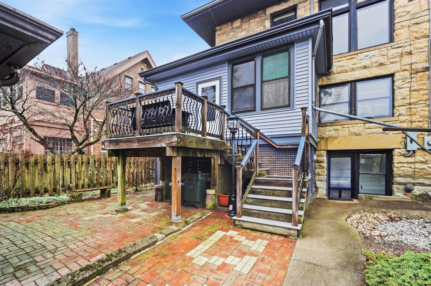 3852 Dakota Avenue