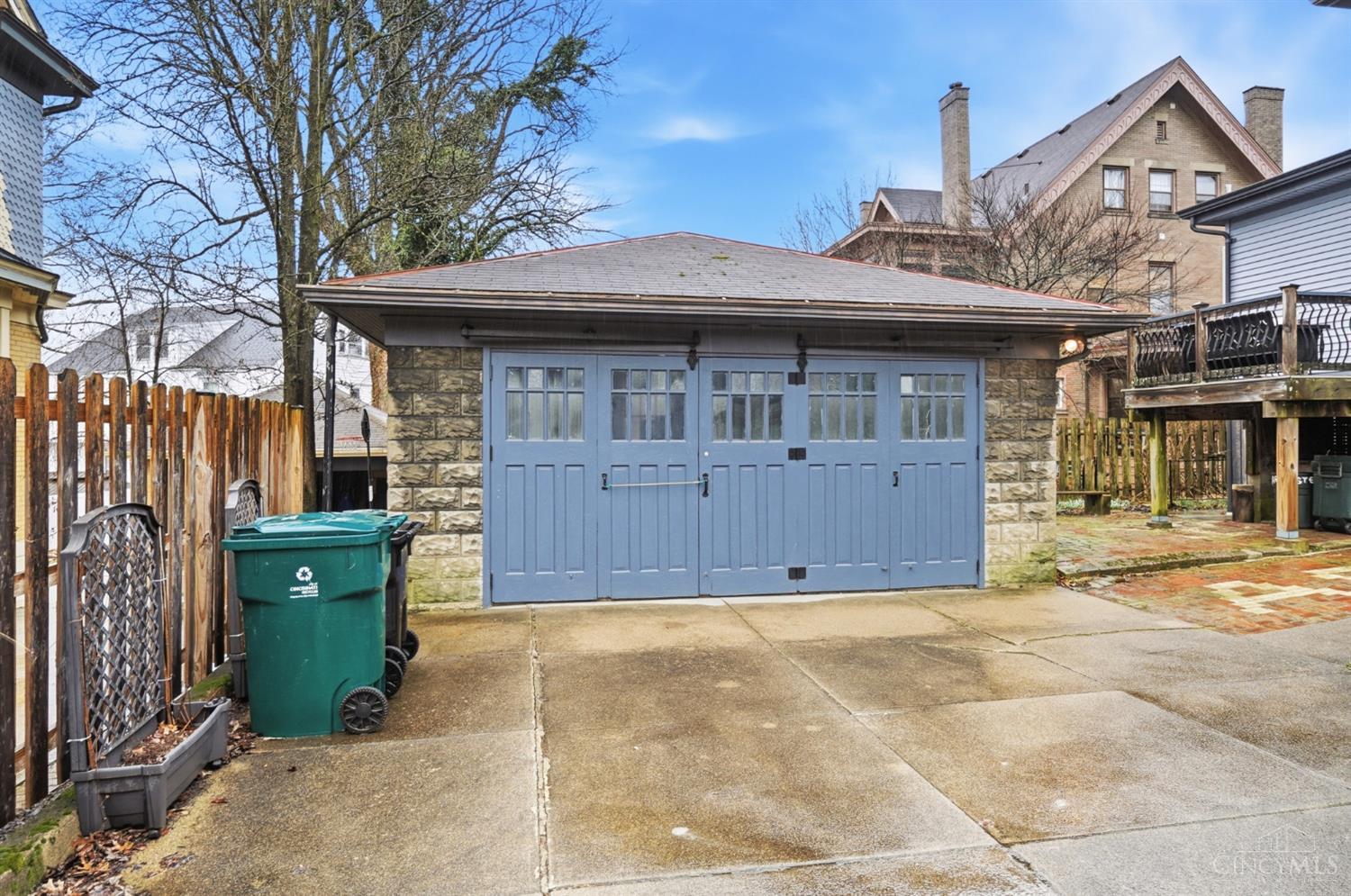 3852 Dakota Avenue