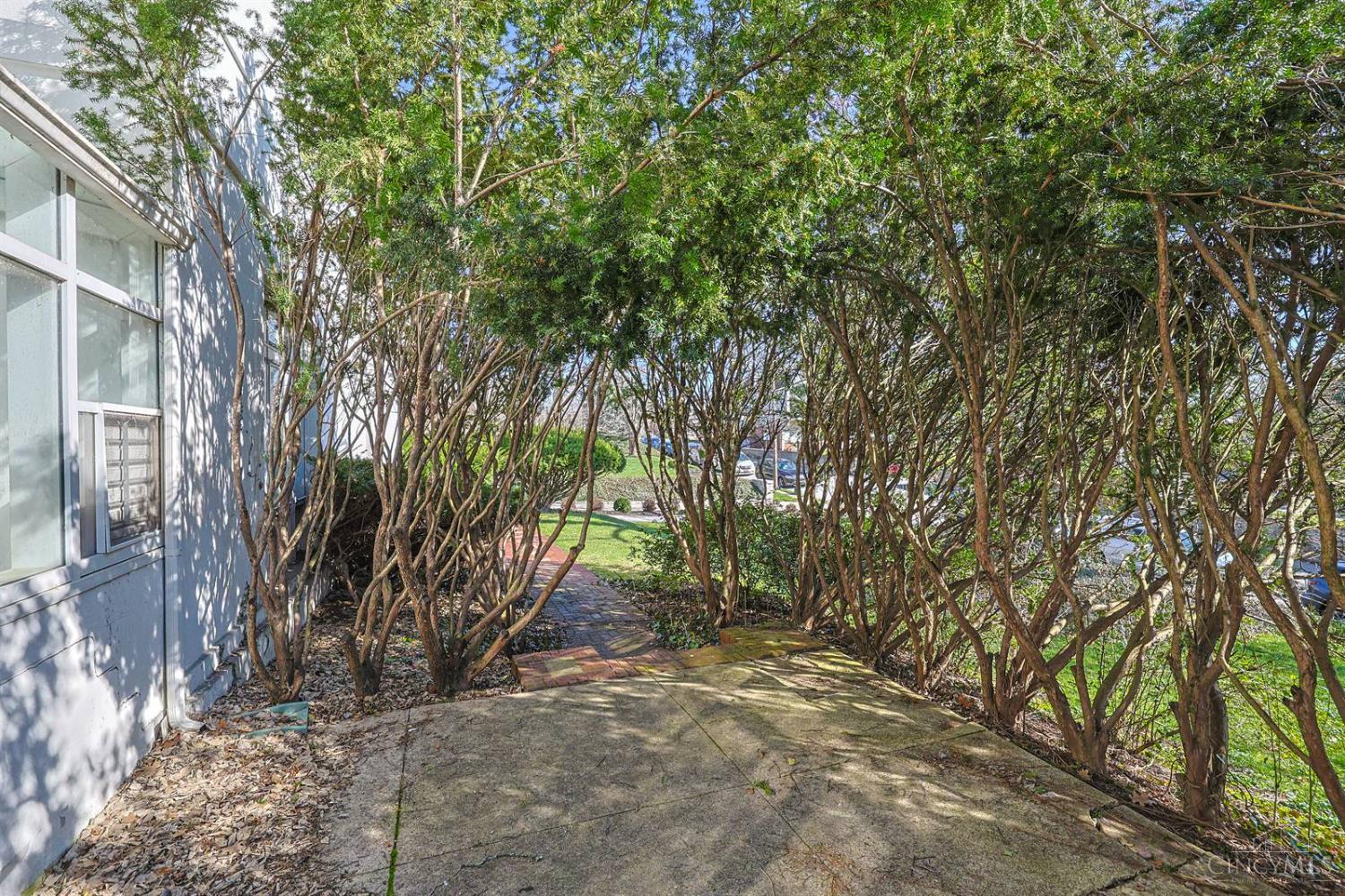 2717 Johnstone Place