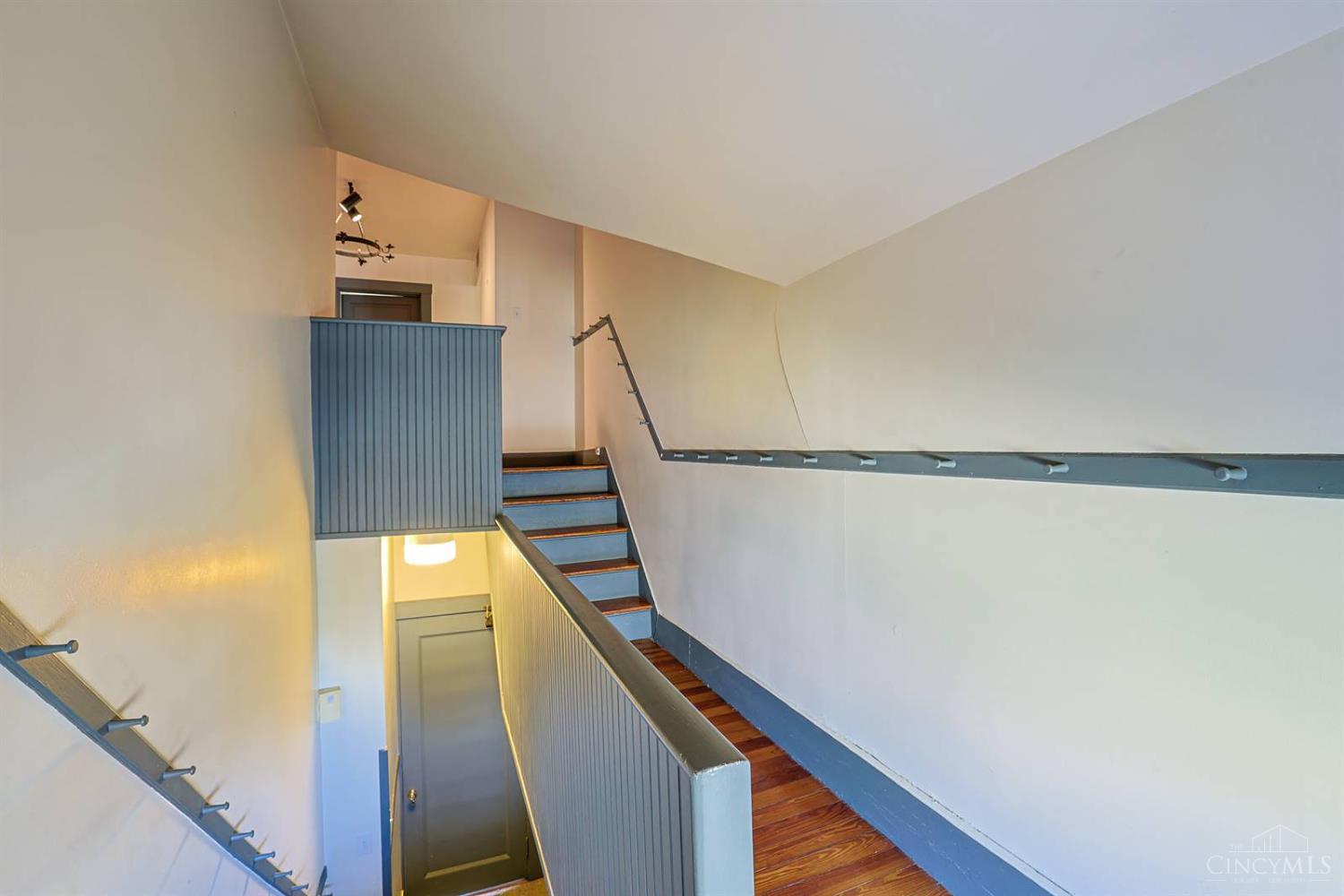 2717 Johnstone Place